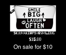 Load image into Gallery viewer, Makeup Bag SMILE BIG
