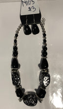 Load image into Gallery viewer, In good glazes black necklace
