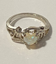 Load image into Gallery viewer, opal iridescent heart stone ring
