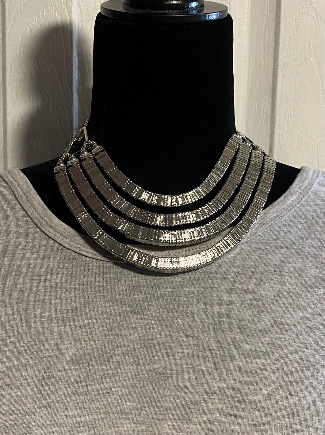 THE HEIDI ZI COLLECTION SILVER NECKLACE